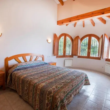 Villa Empedrola