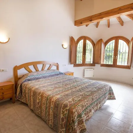 Empedrola Villa *