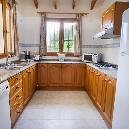 Empedrola Villa